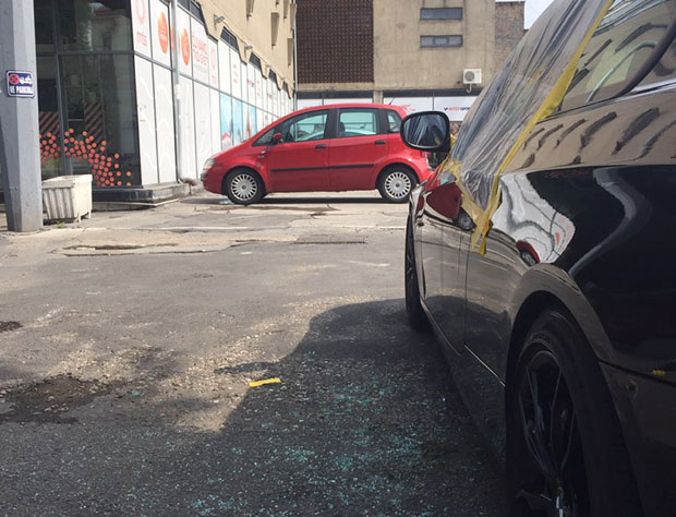 Ломио шоферке чупао ретровизоре